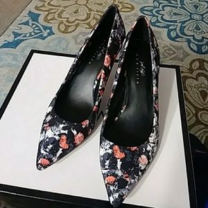 Lord & Taylor Floral